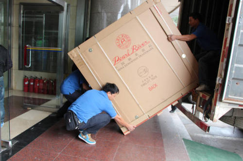 北戴河钢琴贵重工艺品无忧运